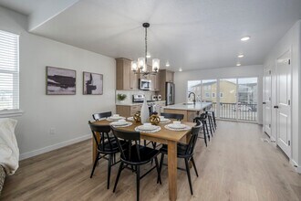 12916 S Burr Trail Ct in Herriman, UT - Foto de edificio - Building Photo
