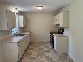 6517 Portsmouth Dr in Fayetteville, NC - Building Photo - Building Photo