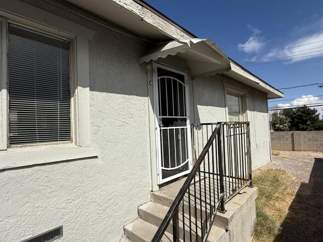 property at 304 N 14th St