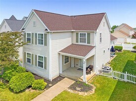 1150 Chapman Ln in Medina, OH - Building Photo