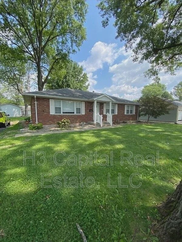 2111 Clark Ave in Granite City, IL - Building Photo - Building Photo