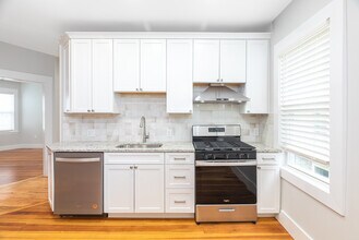 30 Presley St, Unit 30 in Malden, MA - Building Photo - Building Photo