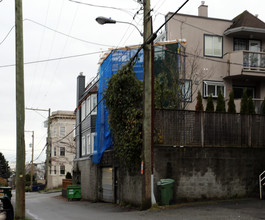 Vine Gardens in Vancouver, BC - Building Photo - Building Photo