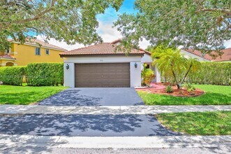 1270 Majesty Terrace in Weston, FL - Building Photo - Building Photo