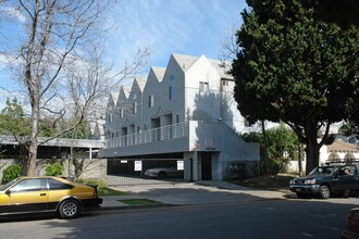 14249-14257 Friar St in Van Nuys, CA - Building Photo - Building Photo