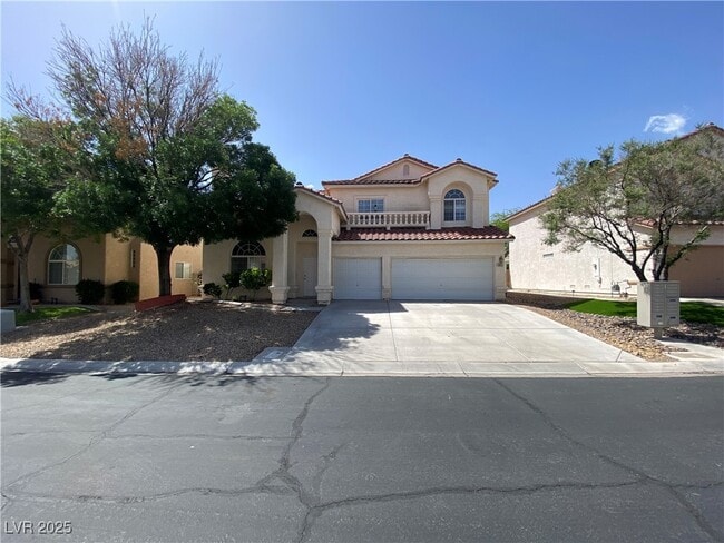 property at 4813 Lufkin Ave