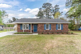 5012 Ferndale Rd in Wilmington, NC - Building Photo