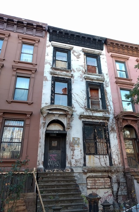 278 Gates Ave in Brooklyn, NY - Building Photo