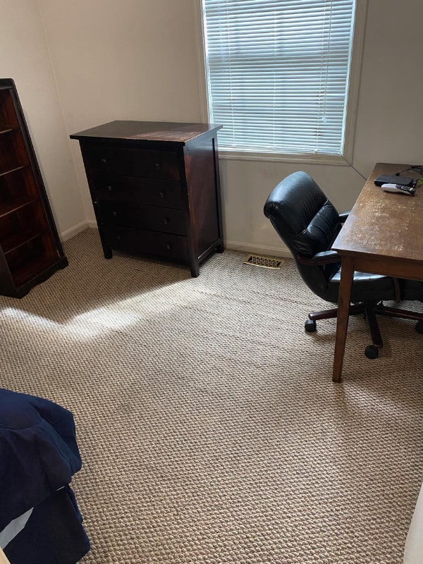 11791 Carriage House Dr, Unit 4-330 in Silver Spring, MD - Foto de edificio - Building Photo