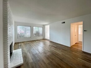 421 15th St in Huntington Beach, CA - Building Photo - Building Photo