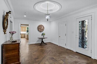 1 Willow Wood Cir in Dallas, TX - Building Photo - Building Photo