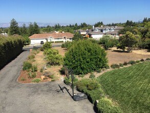 11611 Upland Way in Cupertino, CA - Building Photo - Building Photo