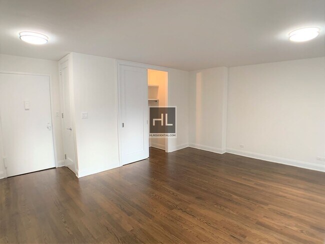 Luxury 5th Avenue 1 Bedroom - Available Now in New York, NY - Building Photo - Building Photo