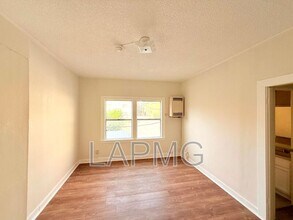 1614 N Kenmore Ave in Los Angeles, CA - Building Photo - Building Photo