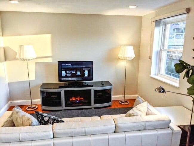 27 Bowdoin St, Unit 5A in Boston, MA - Building Photo - Building Photo