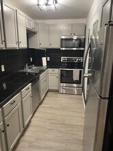 420 N Villa Ct in Palm Springs, CA - Building Photo - Building Photo