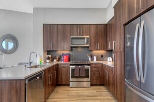 400 San Antonio Rd in Mountain View, CA - Building Photo