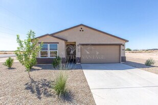 3510 Mateo Dr in Eloy, AZ - Building Photo