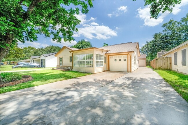 property at 1309 Jefferson St