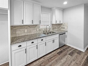 3201 Ryan Ave in Fort Worth, TX - Building Photo - Building Photo