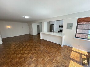 GORGEOUS 4 BED IN BEEKMAN PLACE! in New York, NY - Foto de edificio - Building Photo