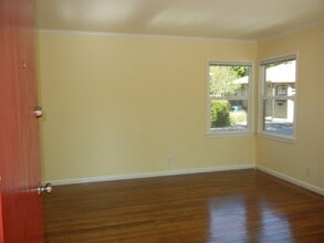 937-939 Fifteenth Ave in Redwood City, CA - Building Photo - Building Photo