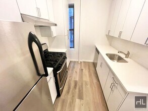 EAST 88 STREET in New York, NY - Building Photo - Building Photo