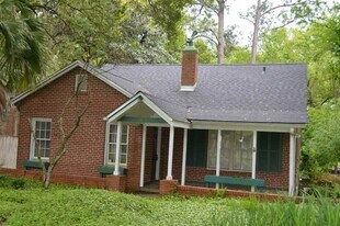 145 Belmont Rd, Unit Cozy Cottage in Tallahassee, FL - Building Photo