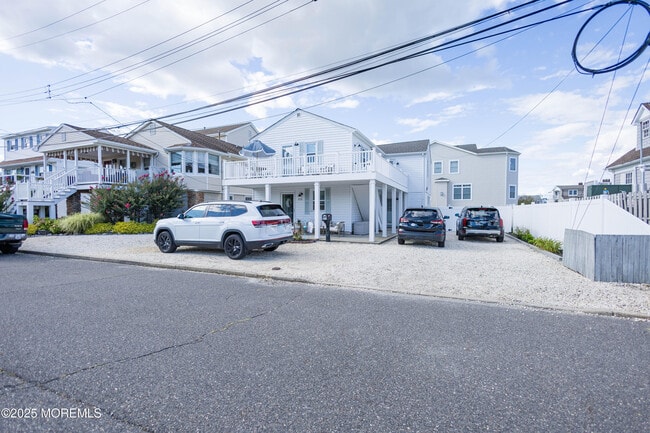 115 White Ave in Lavallette, NJ - Building Photo - Building Photo