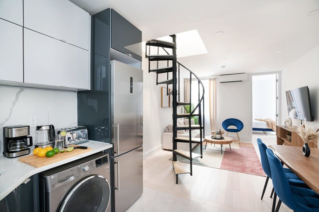 315 E 78th St in New York, NY - Building Photo