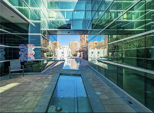 50 E Serene Ave in Las Vegas, NV - Building Photo - Building Photo