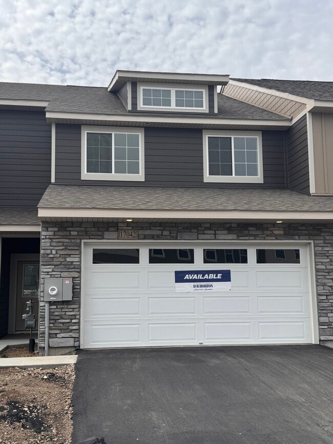 17108 Dysart Pl in Lakeville, MN - Building Photo - Building Photo