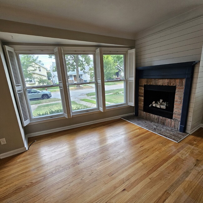 76 Kensington Blvd in Pleasant Ridge, MI - Building Photo - Building Photo