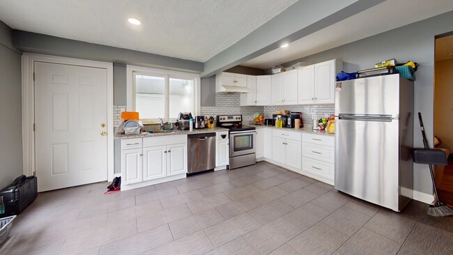 101 Bradford St, Unit 1