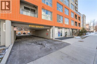321 Spruce St in Waterloo, ON - Building Photo - Building Photo