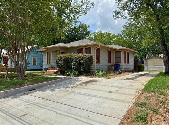 1008 E 38th 1/2 St in Austin, TX - Building Photo - Building Photo