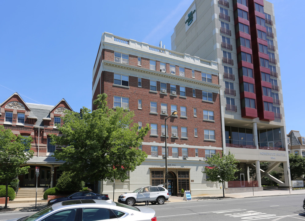 Campus Apartments in Philadelphia, PA - Building Photo