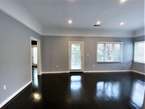 8532 W Knl Dr in West Hollywood, CA - Building Photo - Building Photo
