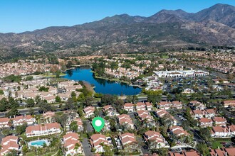 11 Wild Horse Loop in Rancho Santa Margarita, CA - Foto de edificio - Building Photo