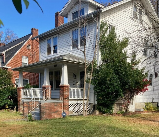 7205 Rhode Island Ave