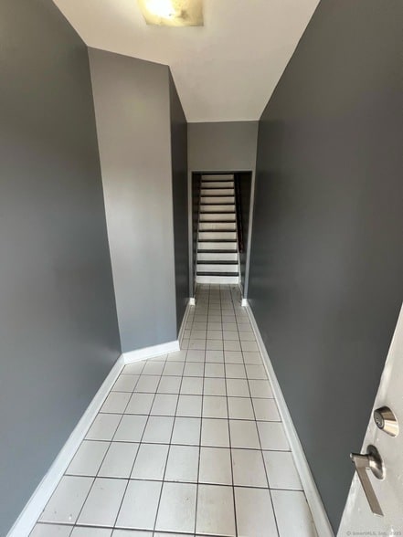 1 Crescent St in Ansonia, CT - Building Photo - Building Photo
