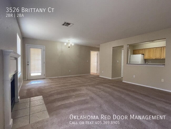 3526 Brittany Ct in Moore, OK - Foto de edificio - Building Photo