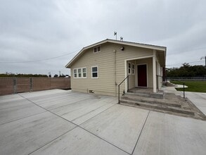 31450 Lone Tree Rd in Oakdale, CA - Building Photo - Building Photo