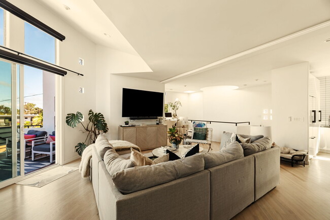 610 9th St in Hermosa Beach, CA - Building Photo - Building Photo