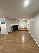 13123 Wonderland Way in Germantown, MD - Building Photo
