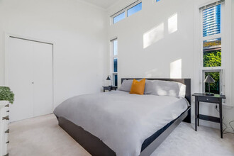 8471 Cambie St in Vancouver, BC - Building Photo - Building Photo