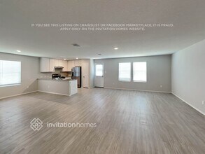 7326 Adaja Riv in San Antonio, TX - Foto de edificio - Building Photo
