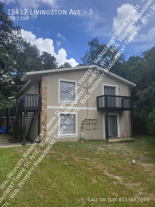 15417 Livingston Ave-Unit -3 in Lutz, FL - Foto de edificio