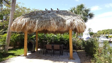 2349 SE 12th St in Pompano Beach, FL - Building Photo - Building Photo