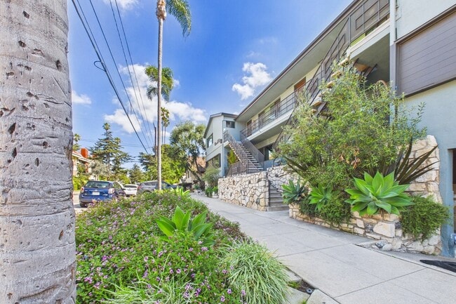 1102 Idaho Apartments